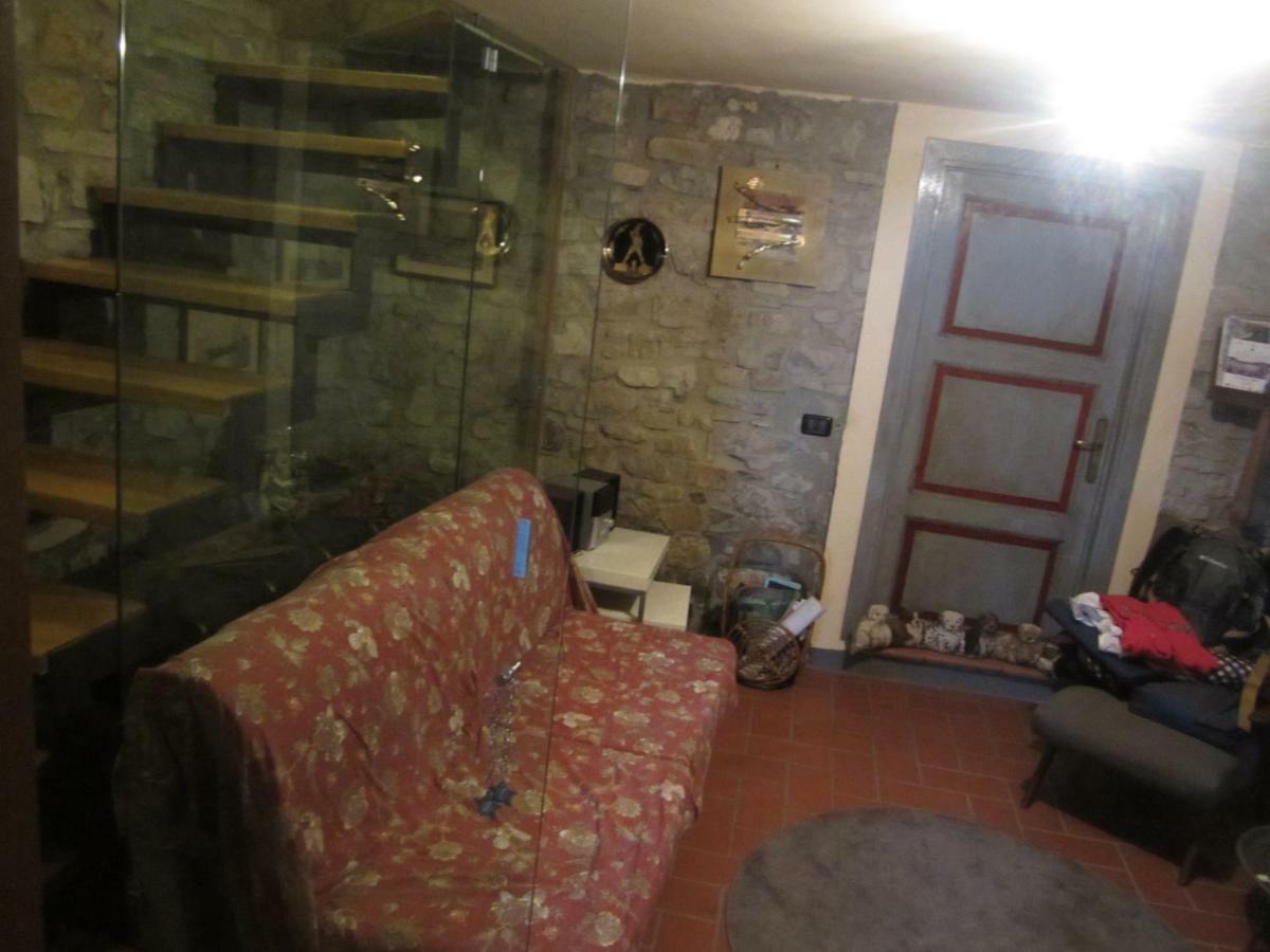 Bed and Breakfast Poggio Delle Rondini Bagnone Экстерьер фото